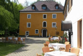 Hotels in Fuchsmühl